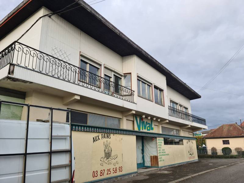 SPÉCIALISTE DES FERMETURES DU BÂTIMENT