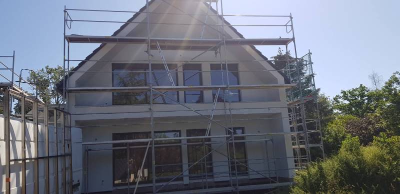 SPÉCIALISTE DES FERMETURES DU BÂTIMENT